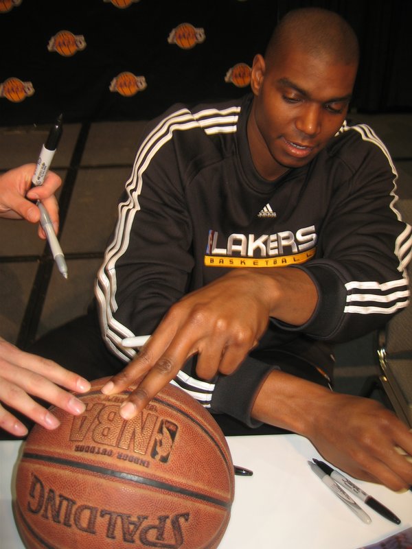 Andrew Bynum at a Los Angeles Lakers event