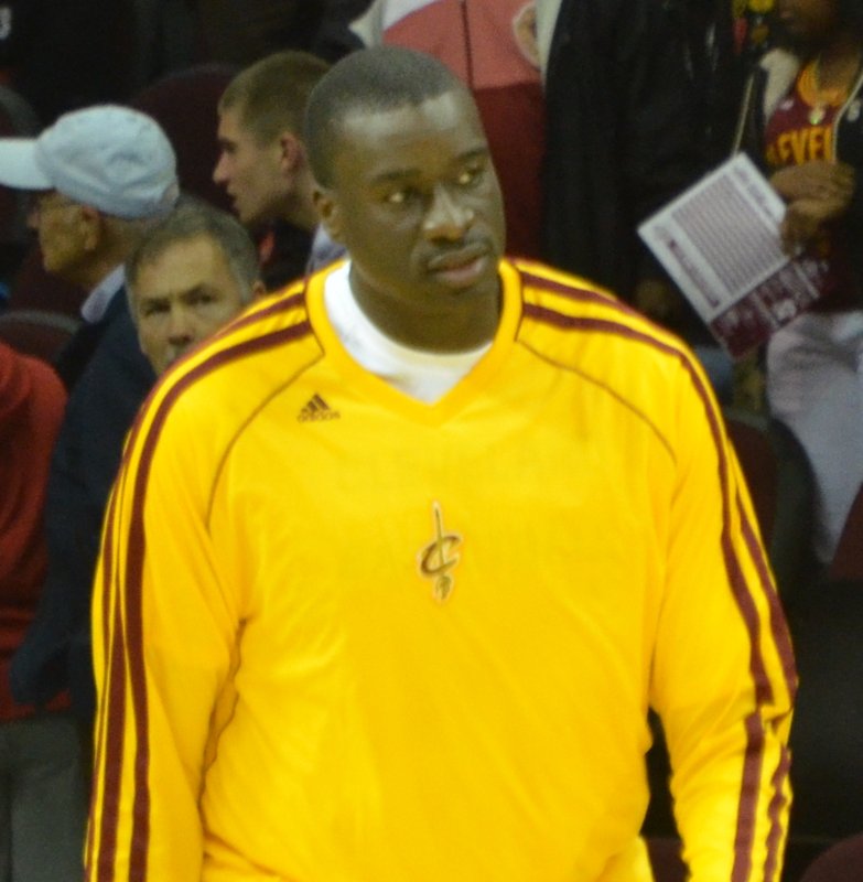 DeSagana Diop with the Cleveland Cavaliers