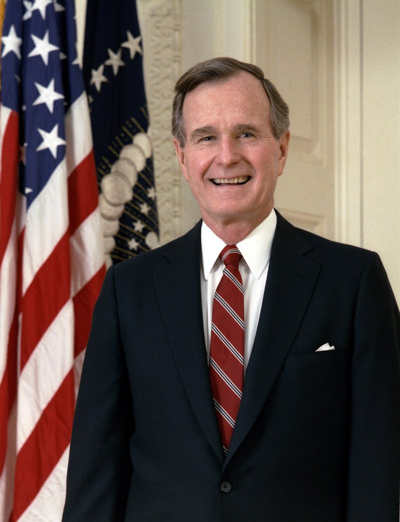 Official White House portrait of George H.W. Bush