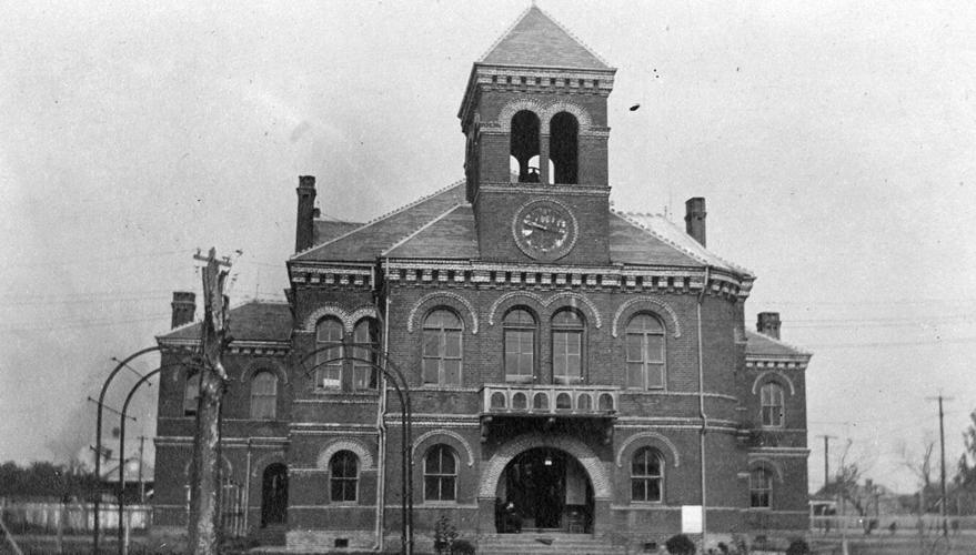 Louisiana - the eleven-month Donaldsonville experiment