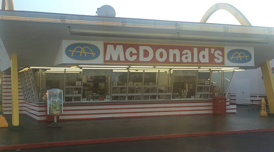 mcdonald's before ray kroc: McDonald’s – Downey, California (10207 Lakewood Boulevard)