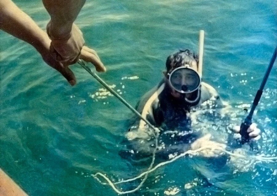 CIA plot to assassinate Fidel Castro: The Skin-Diving Suit