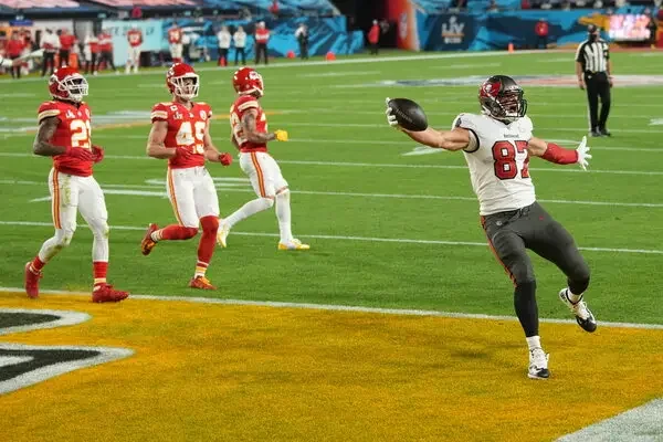 Rob Gronkowski - 8 Yards, Super Bowl LV