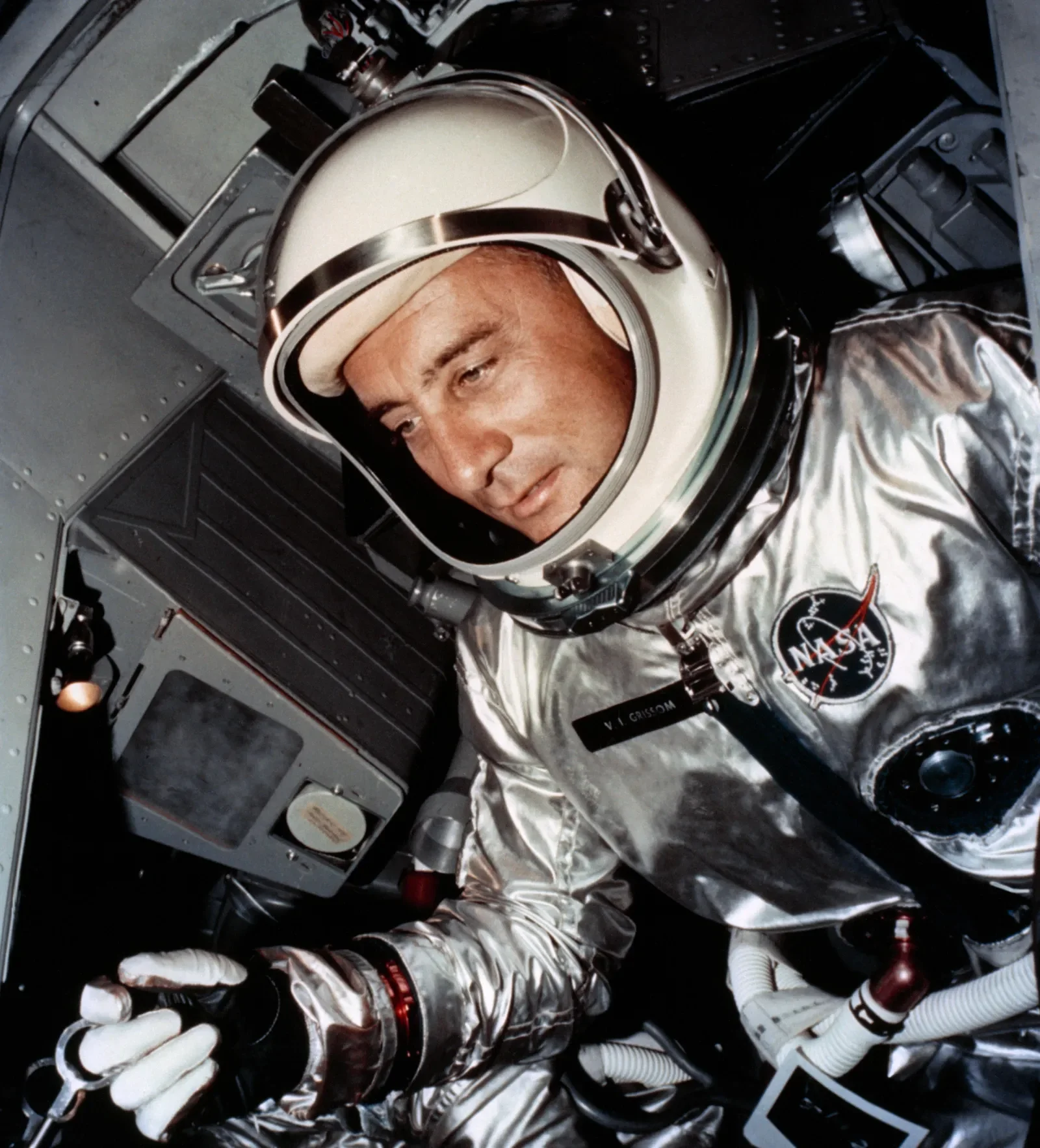 Gus Grissom, memorials on the moon